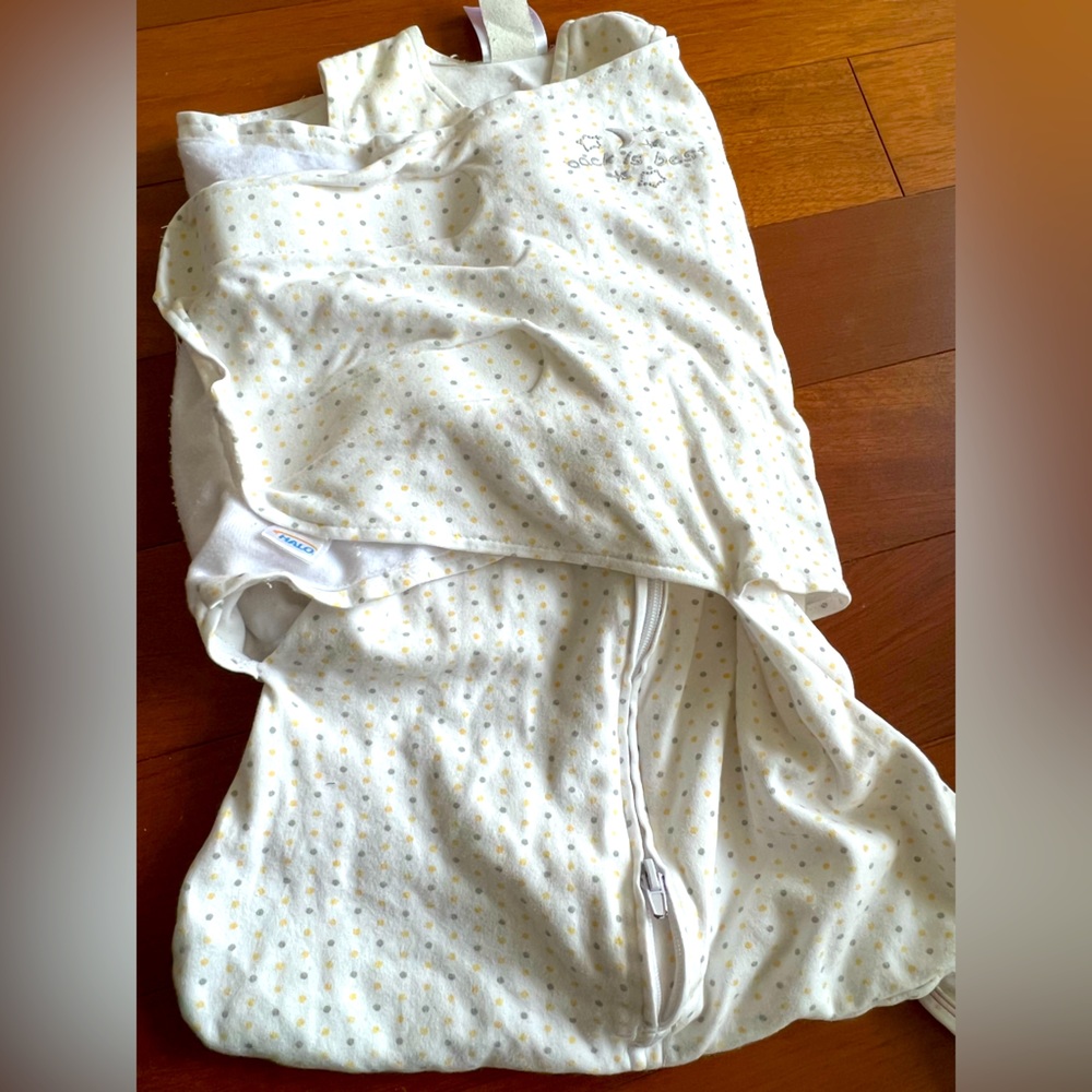 Halo Sleep sacks size newborn